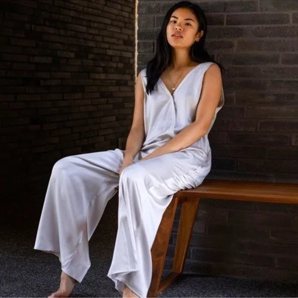 Lunya Silk Double V Jumpsuit Sz: XS/S
